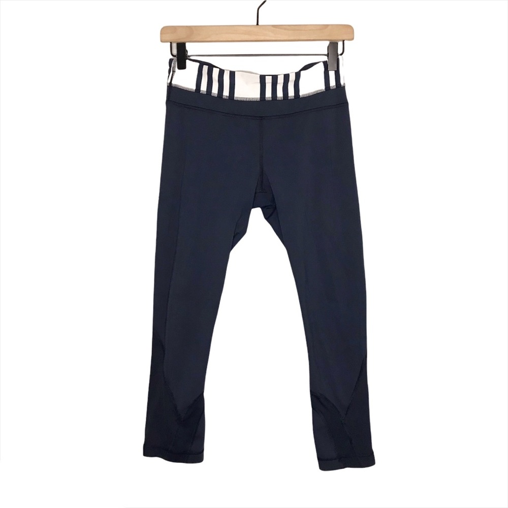Lululemon Run: Inspire Crop II in Inkwell/Ocean Stripe Inkwell Blue 4 FLAW